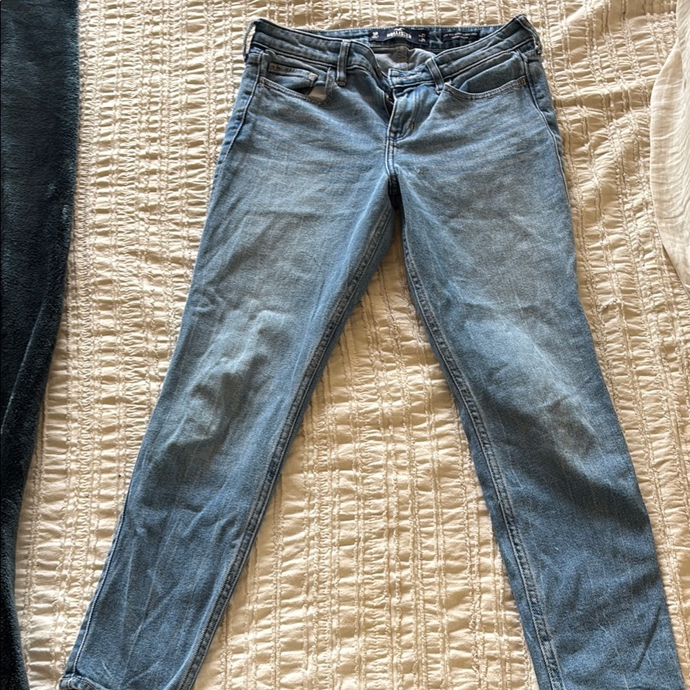 Holister Jeans Low Rise Super Skinny Crop
